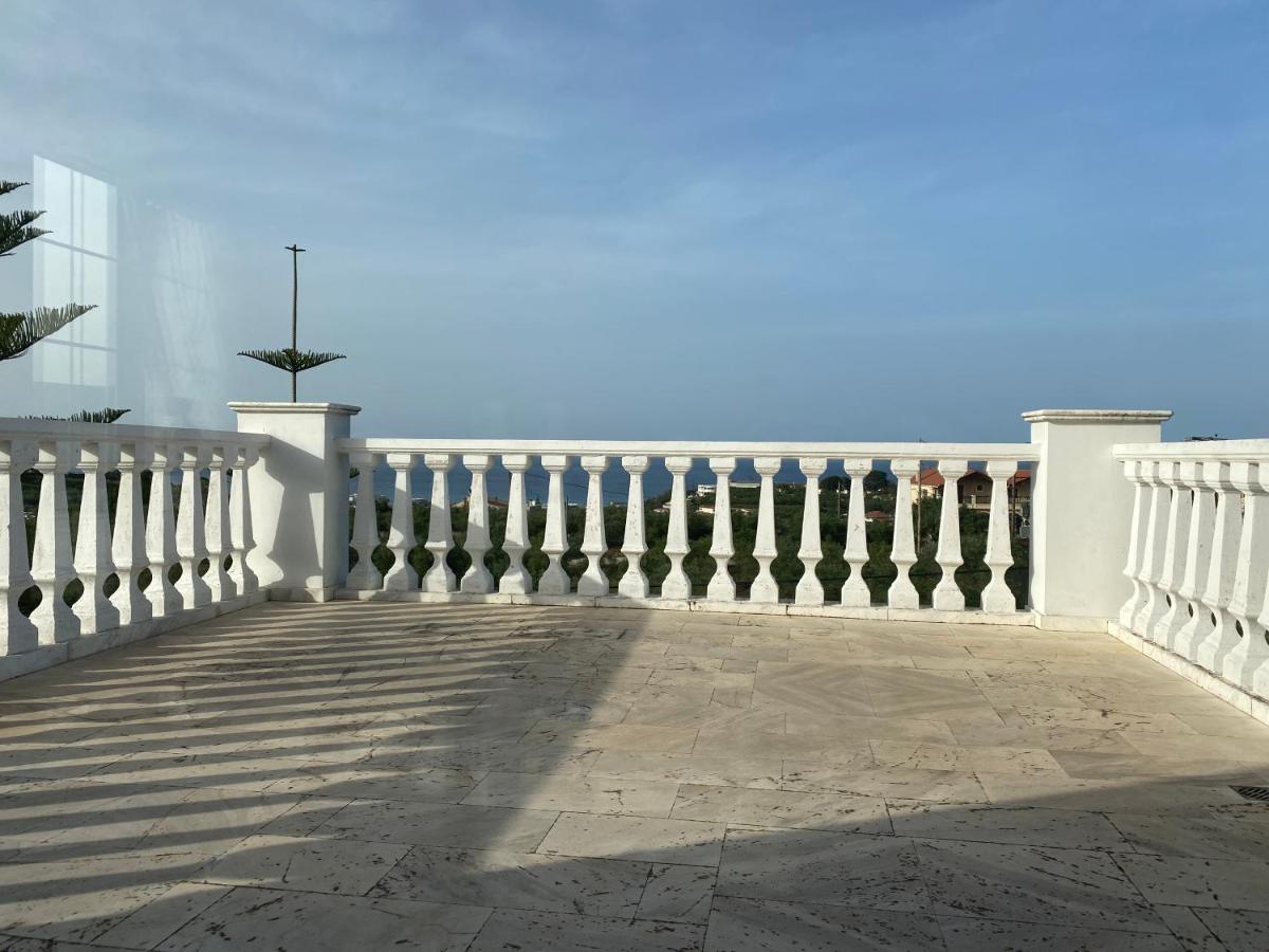 Theros Villa Planos  Exterior photo